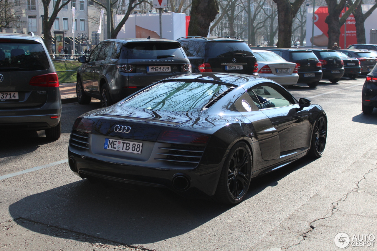 Audi R8 V10 Plus 2013