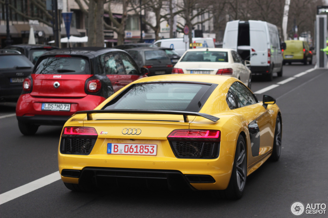 Audi R8 V10 Plus 2015