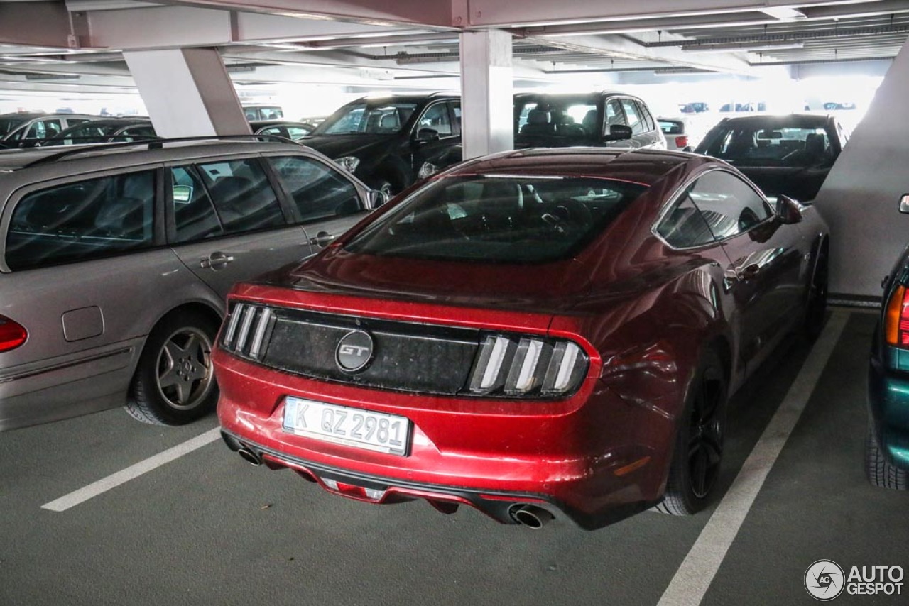 Ford Mustang GT 2015