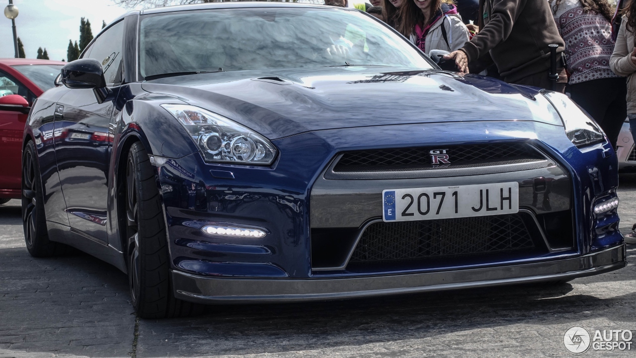 Nissan GT-R 2013