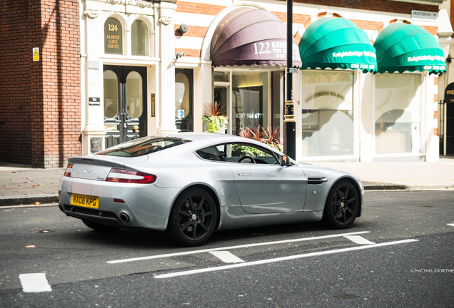 Aston Martin V8 Vantage