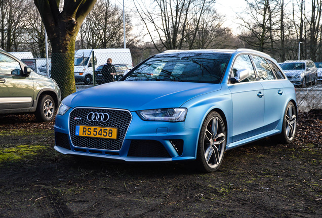 Audi RS4 Avant B8