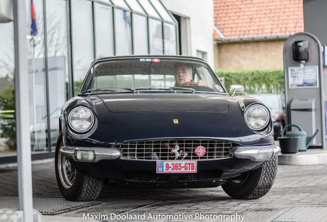 Ferrari 365 GT 2+2