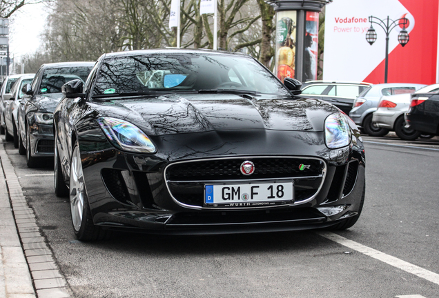 Jaguar F-TYPE R Coupé