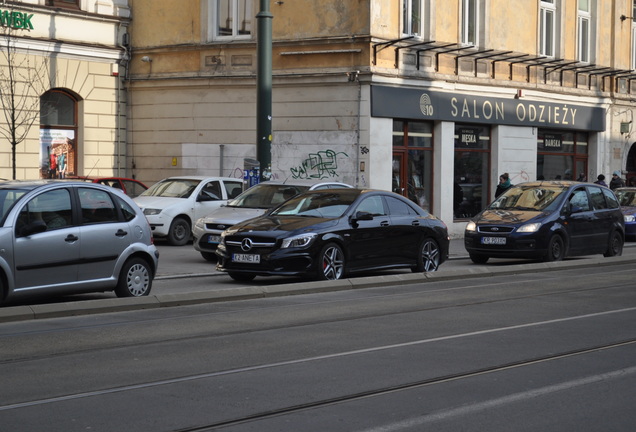 Mercedes-Benz CLA 45 AMG C117