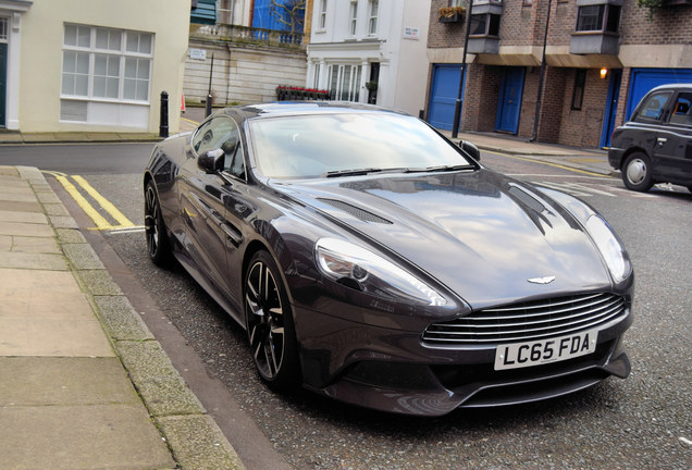 Aston Martin Vanquish 2013