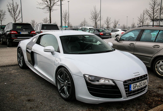 Audi R8 V10