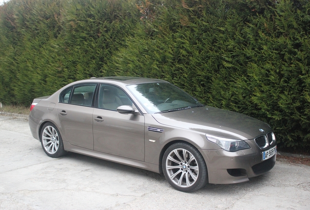 BMW M5 E60 2005