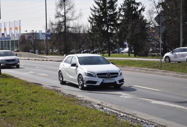 Mercedes-Benz A 45 AMG