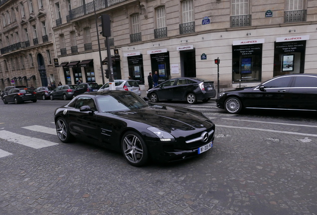 Mercedes-Benz SLS AMG