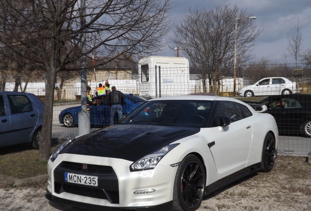 Nissan GT-R 2013