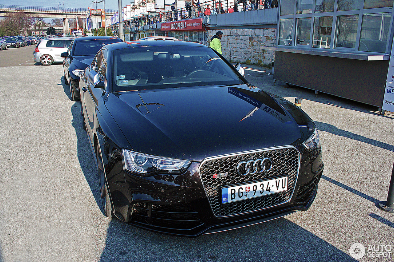 Audi RS5 B8 2012