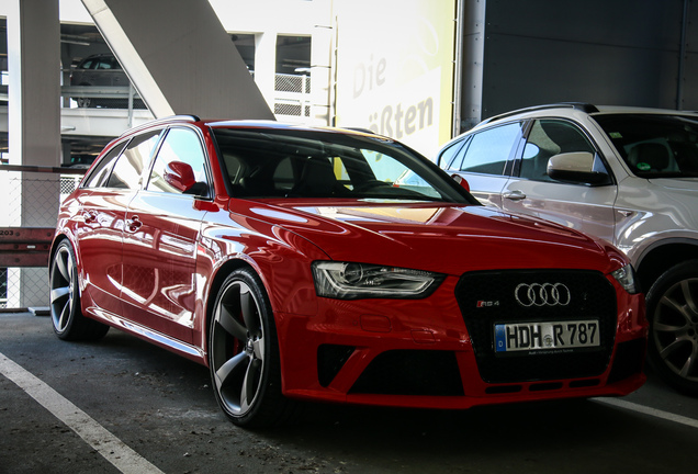 Audi RS4 Avant B8