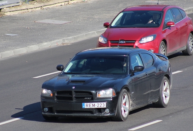 Dodge Charger SRT-8