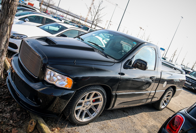 Dodge RAM SRT-10