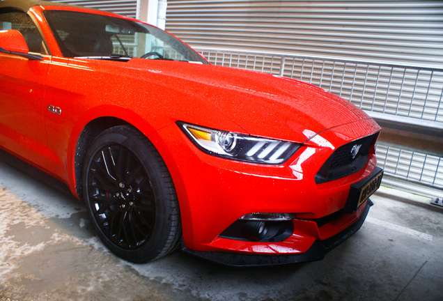 Ford Mustang GT Convertible 2015