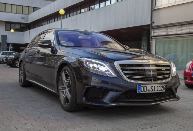 Mercedes-Benz S 65 AMG V222