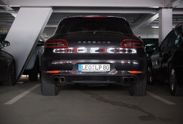 Porsche 95B Macan Turbo