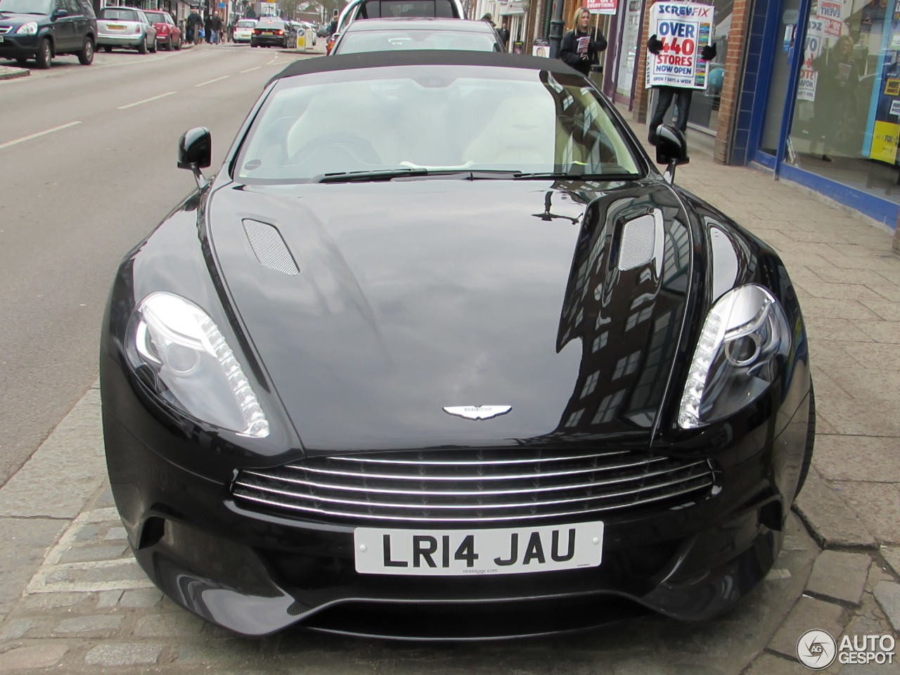 Aston Martin Vanquish Volante