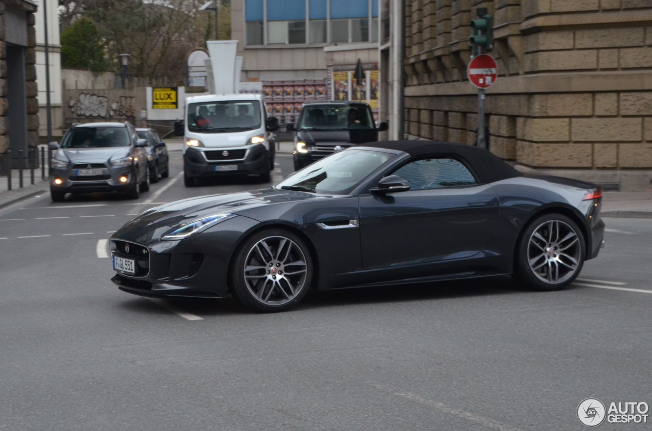 Jaguar F-TYPE R AWD Convertible