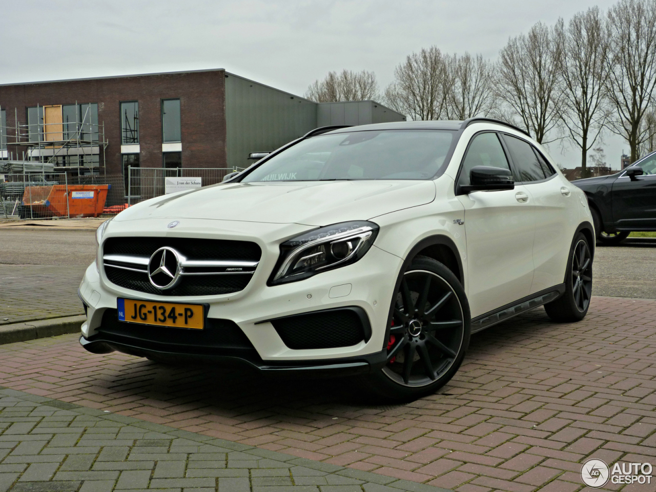 Mercedes-Benz GLA 45 AMG X156