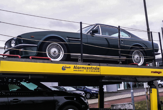 Aston Martin V8 Vantage 1977-1989