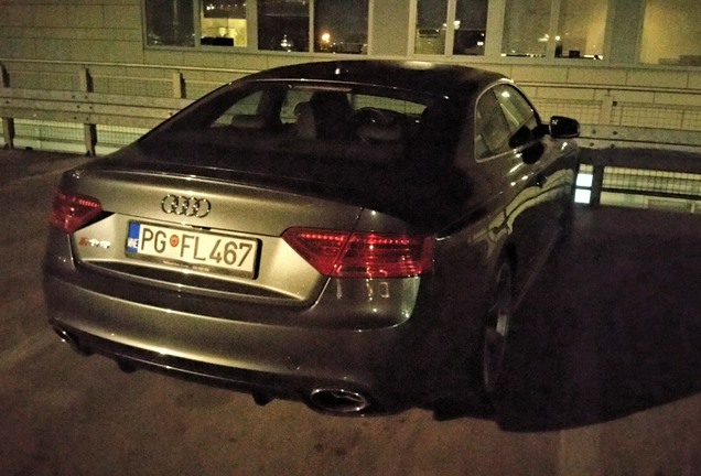 Audi RS5 B8 2012