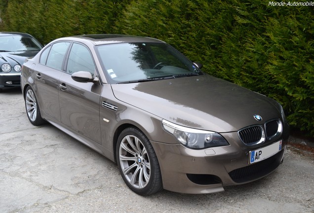 BMW M5 E60 2005