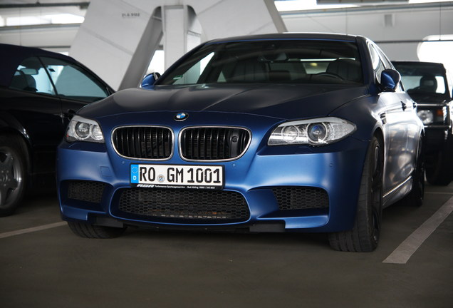 BMW M5 F10 2011