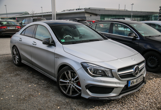 Mercedes-Benz CLA 45 AMG C117