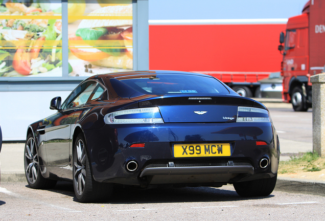 Aston Martin V8 Vantage