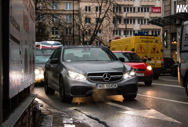 Mercedes-Benz E 63 AMG S W212