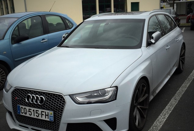 Audi RS4 Avant B8