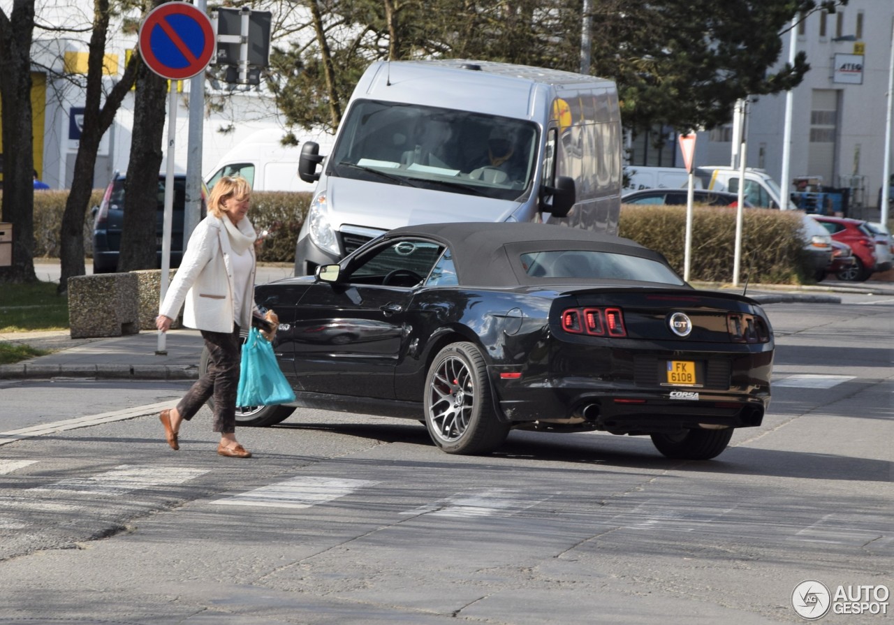 Ford Mustang GT Convertible 2013