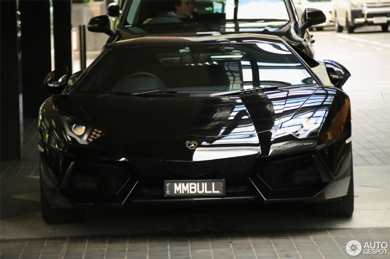 Lamborghini Aventador LP700-4