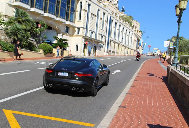 Jaguar F-TYPE R Coupé