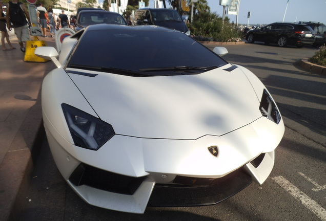 Lamborghini Aventador LP700-4 Roadster