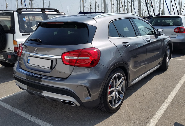 Mercedes-Benz GLA 45 AMG X156