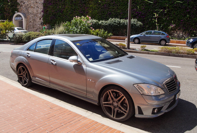 Mercedes-Benz S 63 AMG W221