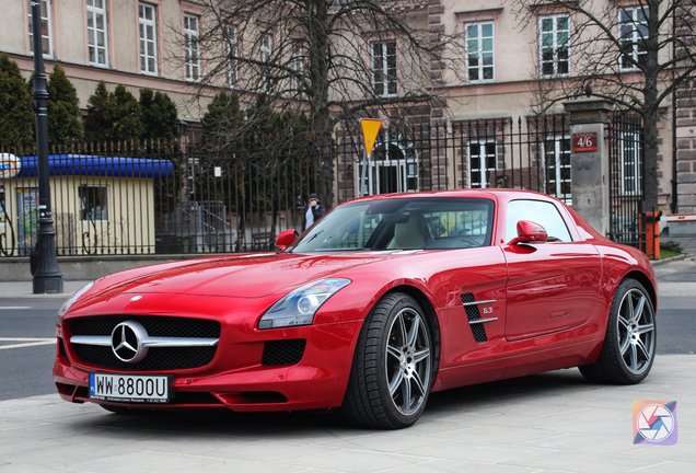 Mercedes-Benz SLS AMG