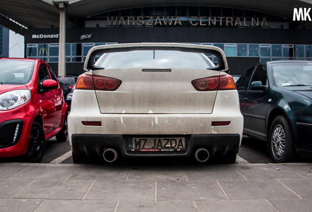 Mitsubishi Lancer Evolution X MR