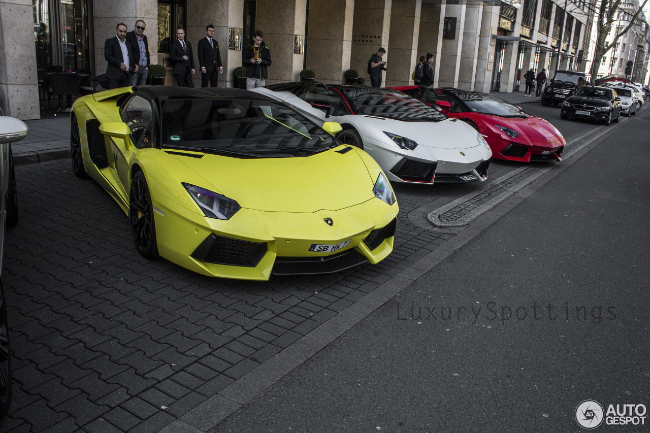 Lamborghini Aventador LP700-4 Roadster Pirelli Edition