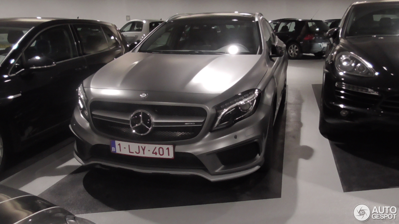 Mercedes-AMG GLA 45 X156