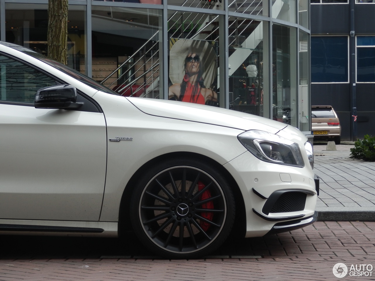 Mercedes-Benz A 45 AMG