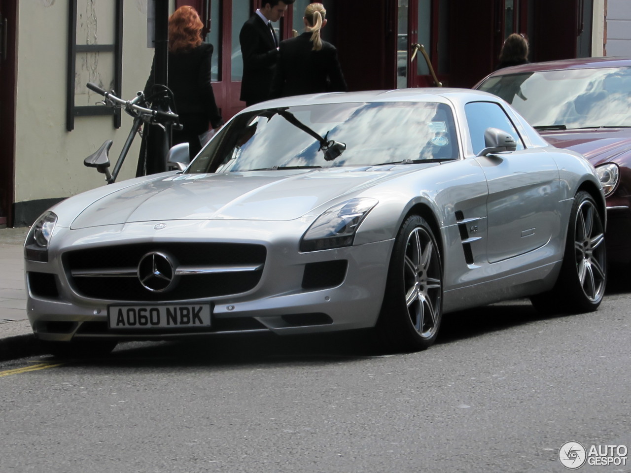 Mercedes-Benz SLS AMG