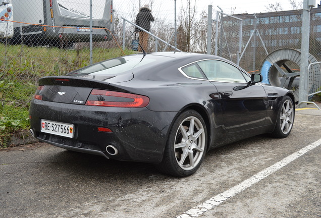 Aston Martin V8 Vantage