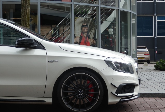 Mercedes-Benz A 45 AMG