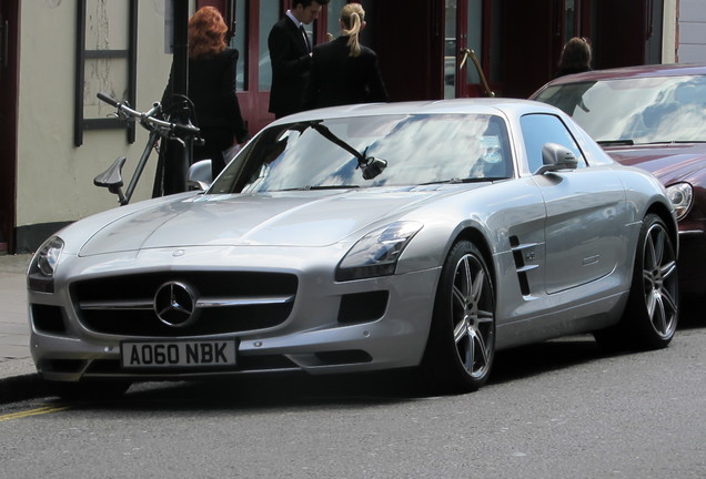 Mercedes-Benz SLS AMG