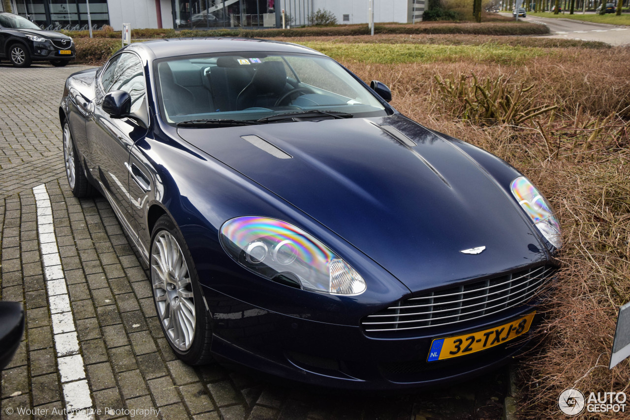 Aston Martin DB9