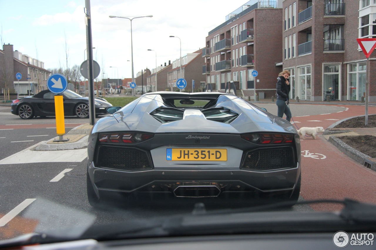 Lamborghini Aventador LP700-4 Roadster